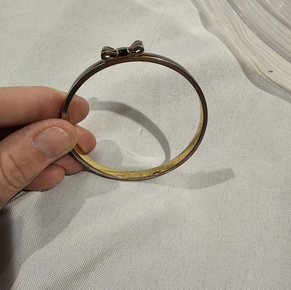Kate Spadw Bow Bracelet - Picture 2 of 5